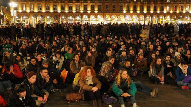 Nuit debout – Die Aufrechten der Nacht