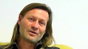 Ludo de Brabander - Aktion gegen NATO