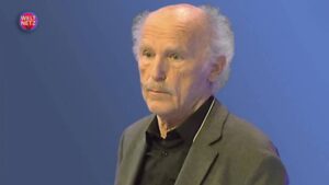 Wer führt Regie auf der medialen Bühne?
