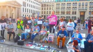 #FreeAssange #Candles4Assange Berlin Solidarity Event