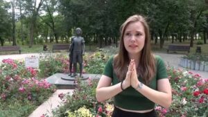 Alina Lipp: "Ihr tötet mit euren Waffenlieferungen Kinder im Donbass!"
