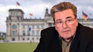 Klaus Hartmann spricht Klartext: Deutsche Regierung ist rechts!